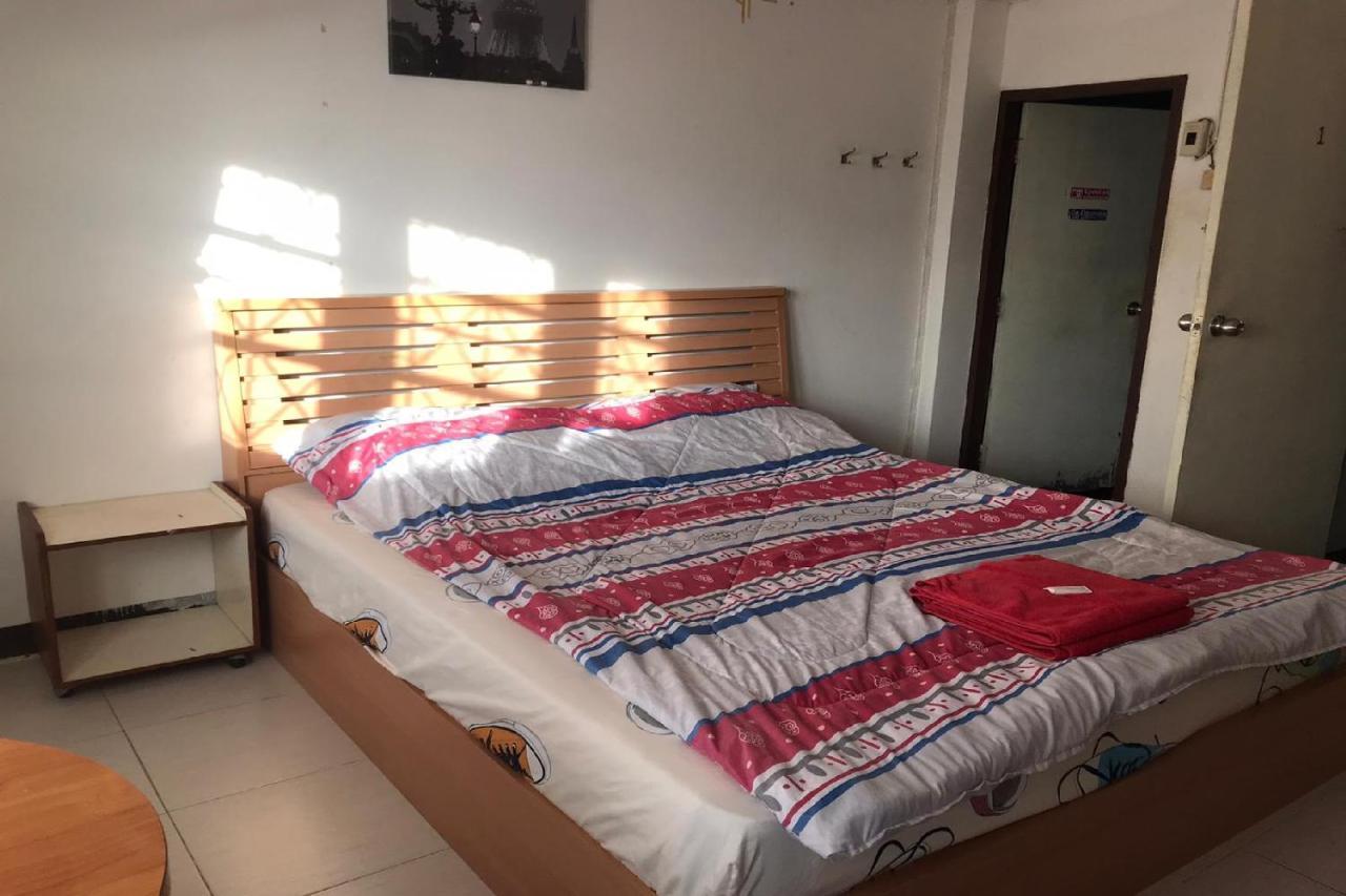 Oyo 1141 Ban Dao Hotel Джомтиен Бийч Екстериор снимка