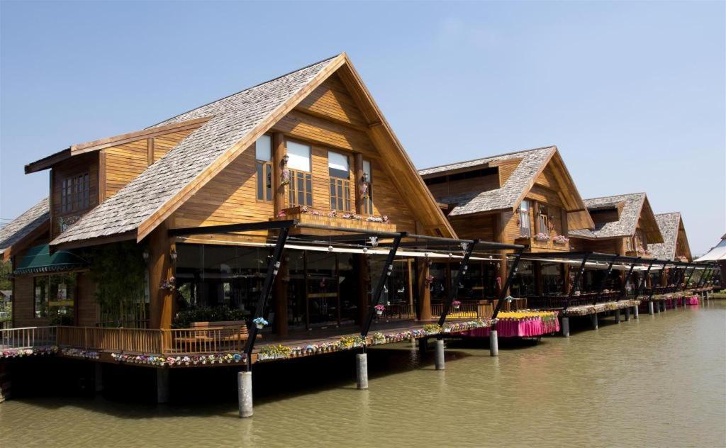 Oyo 1141 Ban Dao Hotel Джомтиен Бийч Екстериор снимка