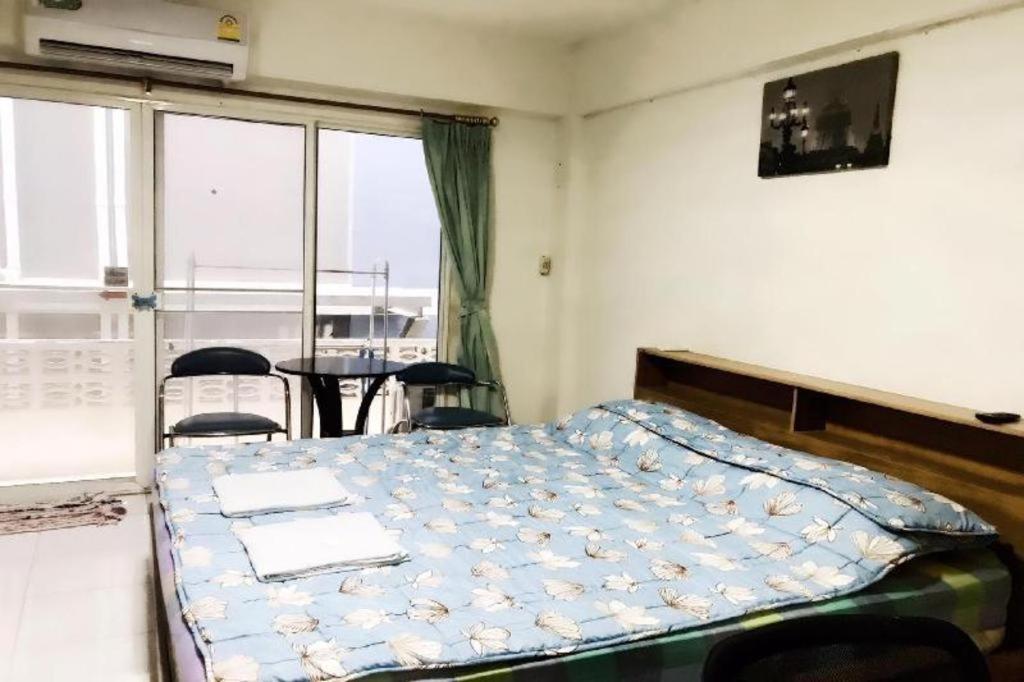 Oyo 1141 Ban Dao Hotel Джомтиен Бийч Екстериор снимка