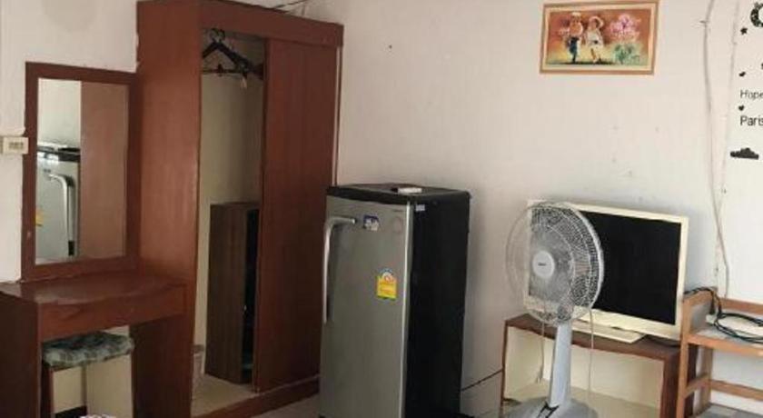 Oyo 1141 Ban Dao Hotel Джомтиен Бийч Екстериор снимка